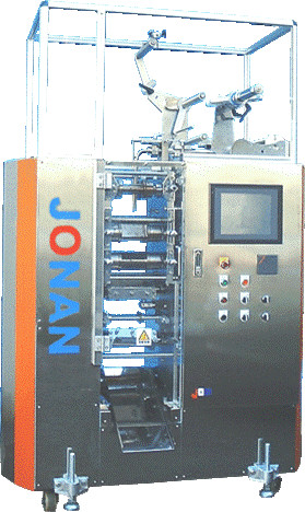 城南自動機のプラスチックボトル充填機